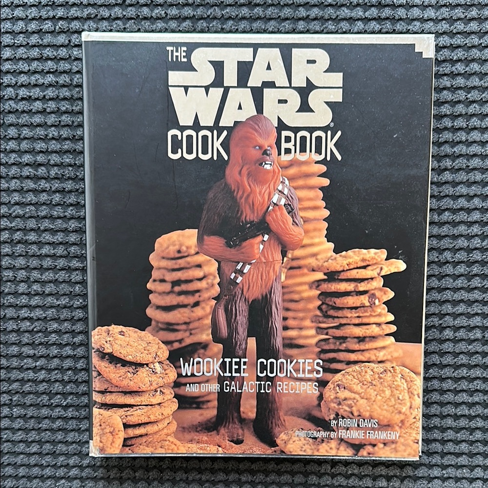 NWT Star Wars Cookbook: Wookiee Cookies And Other Galactic Recipes